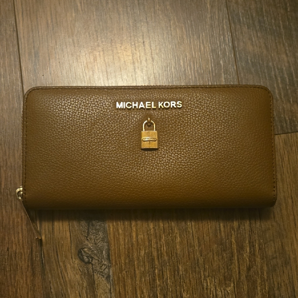 Michael Kors Tan Wallet with Gold Accent